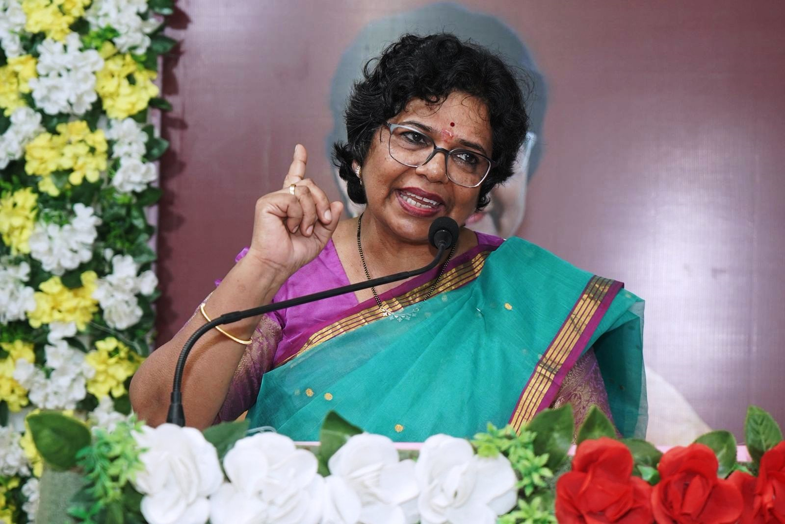 राष्ट्रीय महिला आयोग की माननीय अध्यक्षा श्रीमती विजया रहाटकर ने दीव में आयोजित एक कार्यक्रम “नारी तू नारायणी” में सहभागिता की।