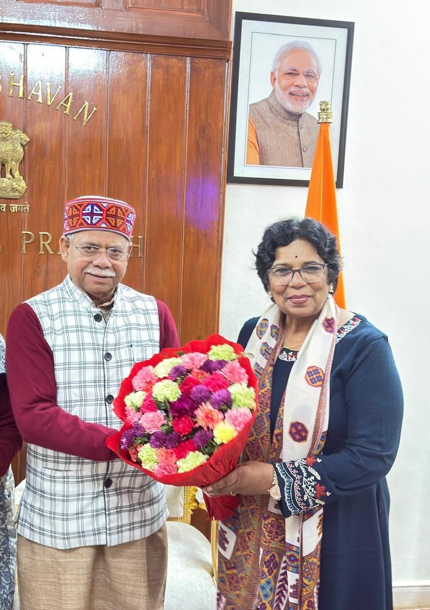 राष्ट्रीय महिला आयोग की माननीय अध्यक्ष श्रीमती विजया रहाटकर ने हिमाचल प्रदेश के माननीय राज्यपाल श्री शिव प्रताप शुक्ला जी से राजभवन, शिमला में सौजन्य भेंट की।